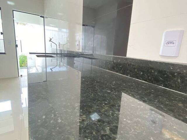 Casa para Venda em Goiânia - 3