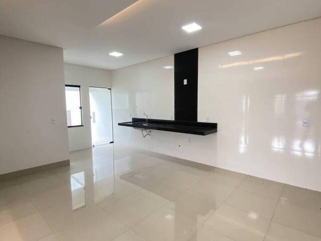 Casa para Venda em Goiânia - 5