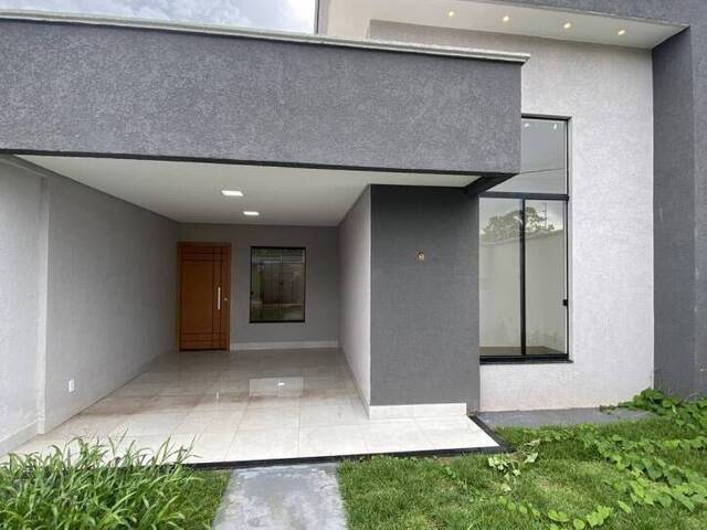 Casa para Venda em Goiânia - 3