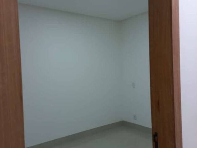 Casa para Venda em Goiânia - 4