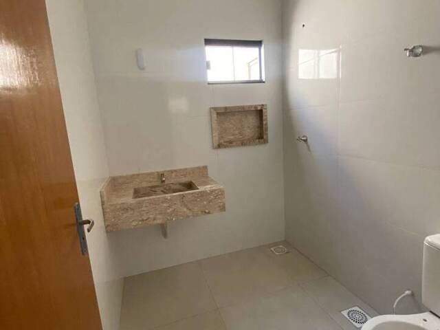 Casa para Venda em Goiânia - 4