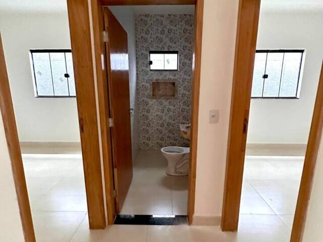Casa para Venda em Aparecida de Goiânia - 5