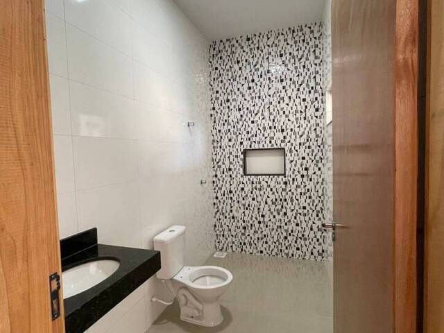 Casa para Venda em Goiânia - 5