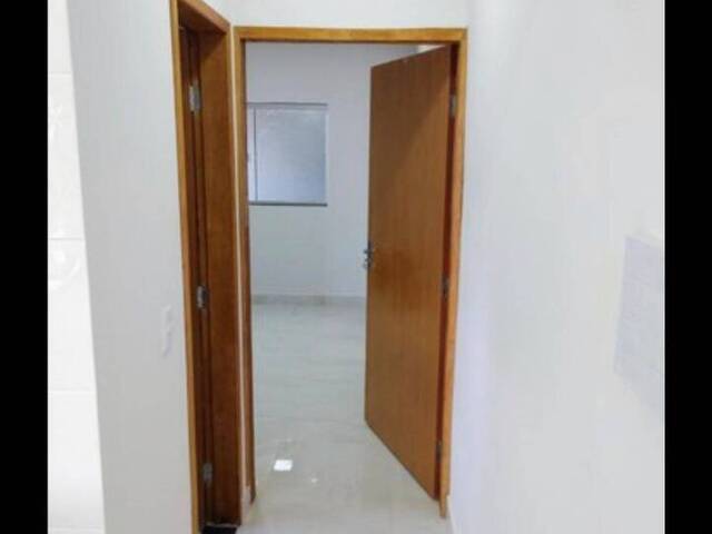 Casa para Venda em Goiânia - 5