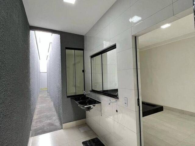 Casa para Venda em Goiânia - 3