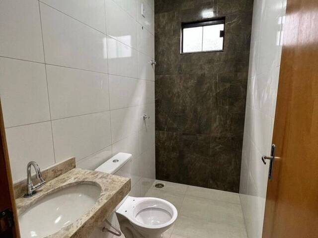 Casa para Venda em Goiânia - 5