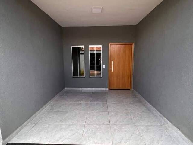 #397 - Casa para Venda em Goianira - GO - 2