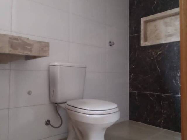 Casa para Venda em Goiânia - 3