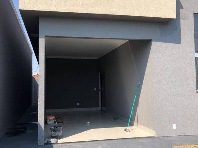 Casa para Venda em Aparecida de Goiânia - 2