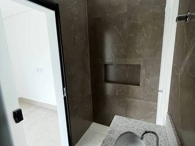 Casa para Venda em Aparecida de Goiânia - 5