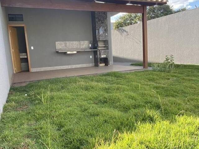 Casa para Venda em Aparecida de Goiânia - 2