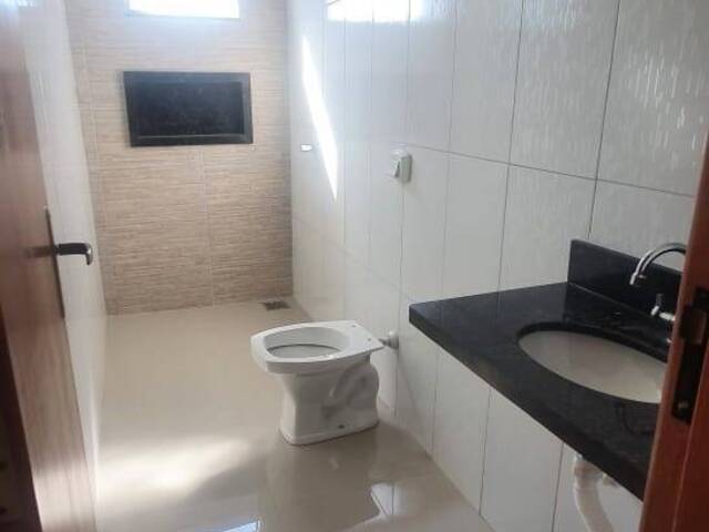 Casa para Venda em Aparecida de Goiânia - 2