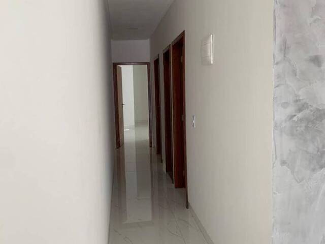 Casa para Venda em Goiânia - 5