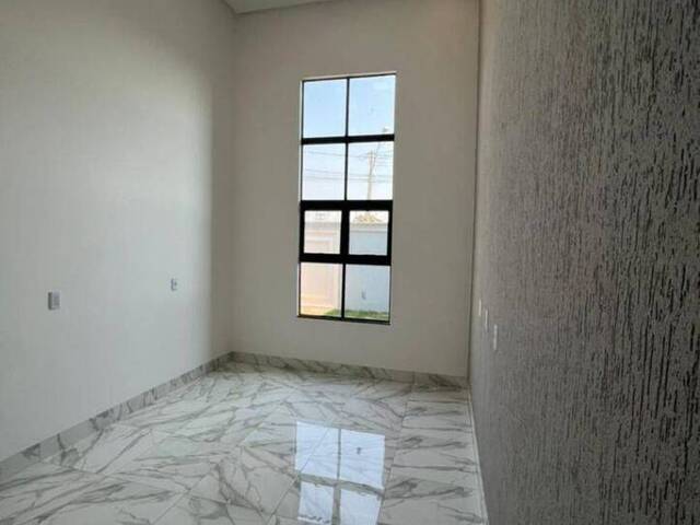 Casa para Venda em Goiânia - 5