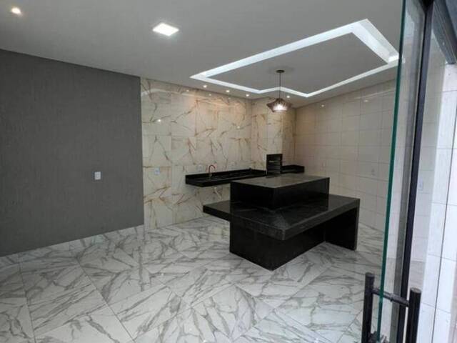 Casa para Venda em Goiânia - 4
