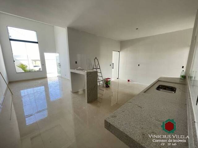 Casa para Venda em Aparecida de Goiânia - 2