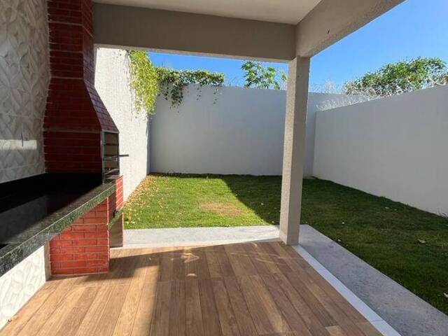 Casa para Venda em Aparecida de Goiânia - 2